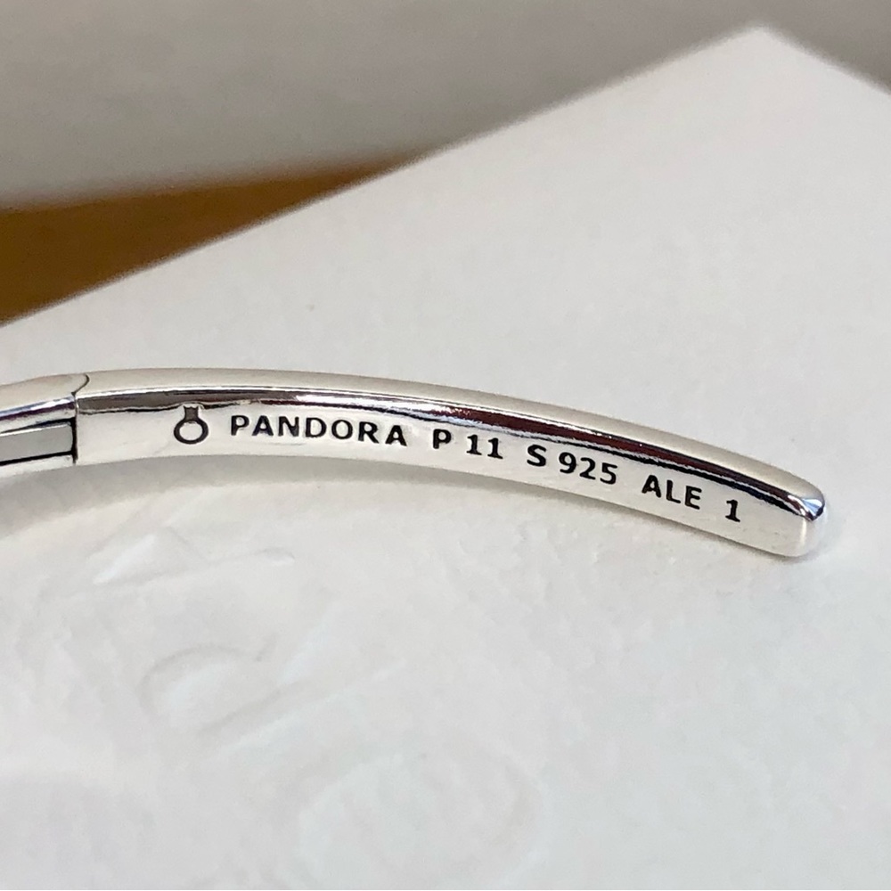 S⭕️LD‼️New Pandora Tiara Wishbone Open Bangle Bracelet - Picture 5 of 9